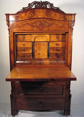 Möbelrestaurierung Sekretär